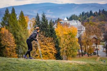 1 + 1 osoba zdarma na zapůjčení nordic walking holí