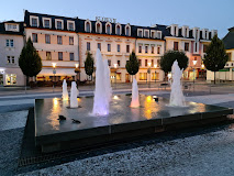 Při útratě nad 400,-Kč v restauraci káva zdarma.